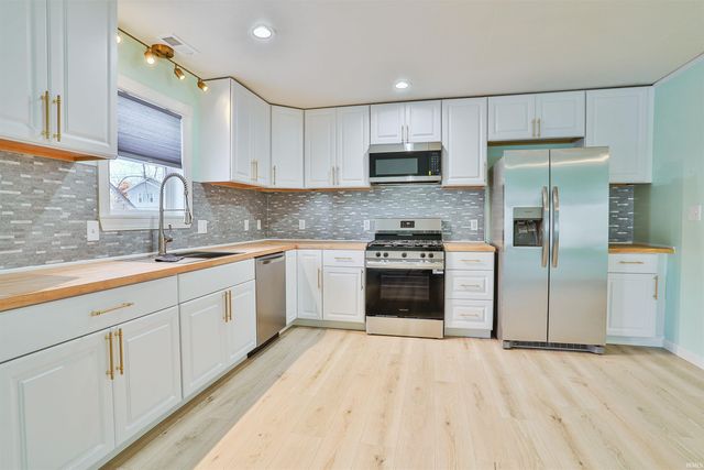 14 EMS C14, Warsaw, IN 46582