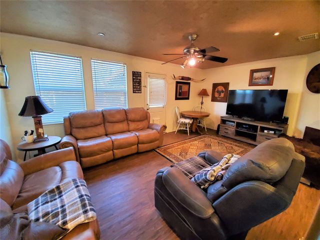 3237 Clydesdale Drive, Denton, TX 76210