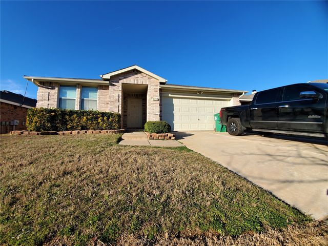 3237 Clydesdale Drive, Denton, TX 76210