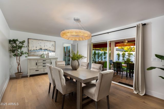 7424 E CAMBRIDGE Avenue, Scottsdale, AZ 85257