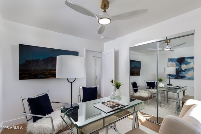 7424 E CAMBRIDGE Avenue, Scottsdale, AZ 85257