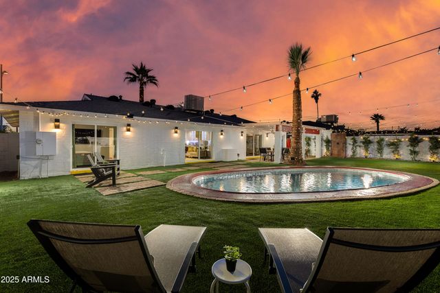 7424 E CAMBRIDGE Avenue, Scottsdale, AZ 85257