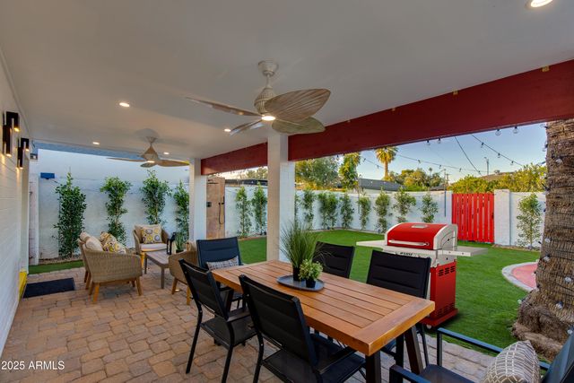 7424 E CAMBRIDGE Avenue, Scottsdale, AZ 85257