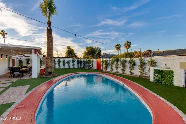 7424 E CAMBRIDGE Avenue, Scottsdale, AZ 85257