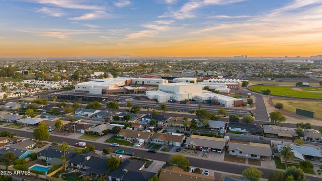 7424 E CAMBRIDGE Avenue, Scottsdale, AZ 85257