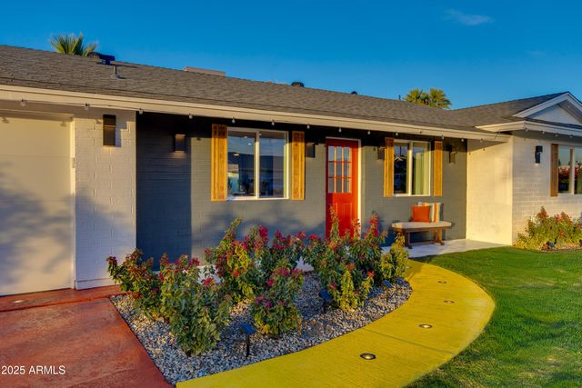 7424 E CAMBRIDGE Avenue, Scottsdale, AZ 85257