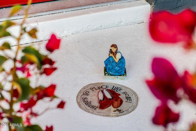 7424 E CAMBRIDGE Avenue, Scottsdale, AZ 85257