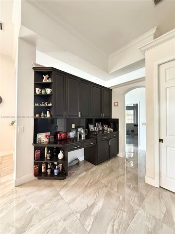 3700 Oak Ridge Ln, Weston, FL 33331