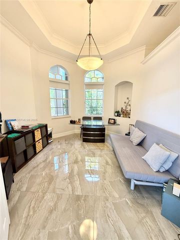 3700 Oak Ridge Ln, Weston, FL 33331