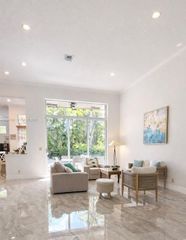 3700 Oak Ridge Ln, Weston, FL 33331