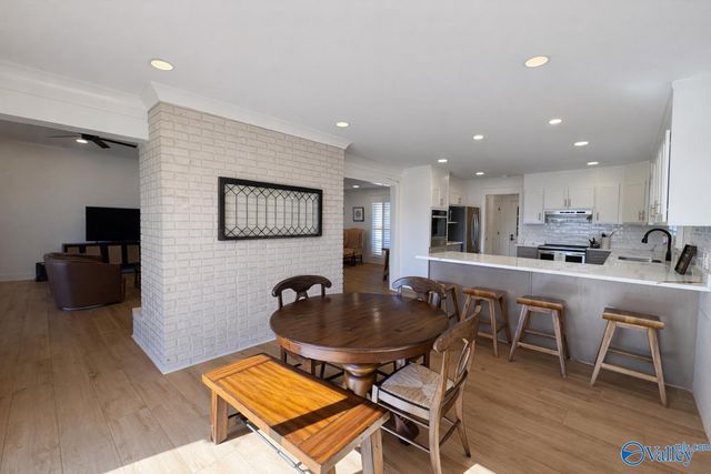 3713 Meadow Wood Circle, Guntersville, AL 35976