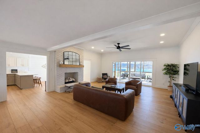 3713 Meadow Wood Circle, Guntersville, AL 35976