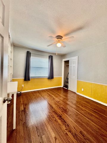 2104 Hillburn Drive, Dallas, TX 75227