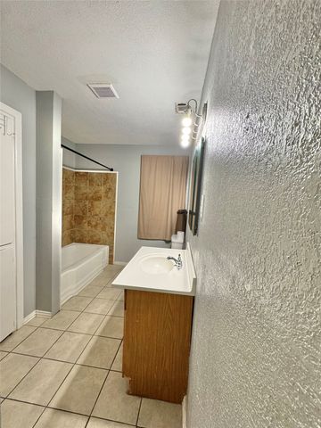 2104 Hillburn Drive, Dallas, TX 75227