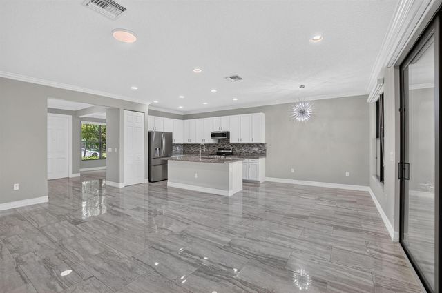 8095 Ironstone Drive, Delray Beach, FL 33446