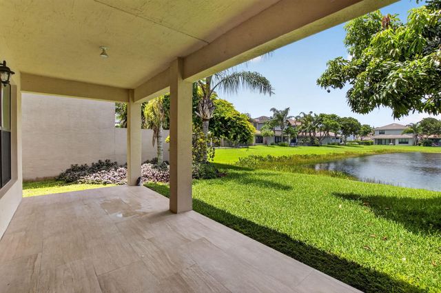 8095 Ironstone Drive, Delray Beach, FL 33446