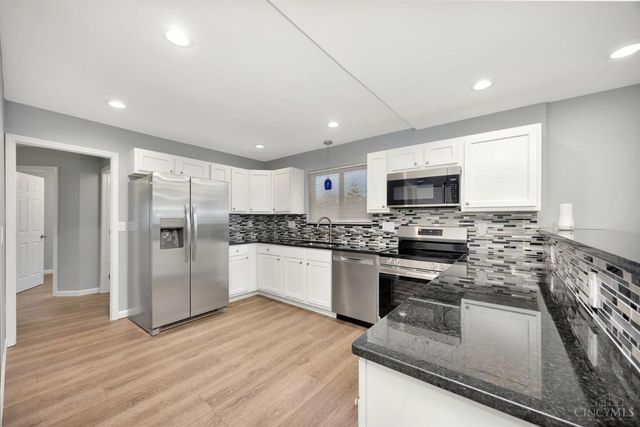 1282 Steffen Avenue, Lincoln Heights, OH 45215