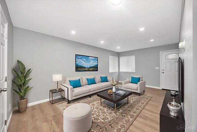 1282 Steffen Avenue, Lincoln Heights, OH 45215