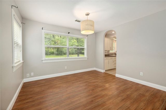 2312 W Holly Street, Fayetteville, AR 72703