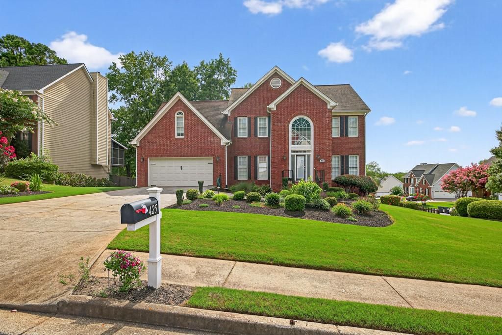 425 Chandler Court, Sugar Hill, GA 30518