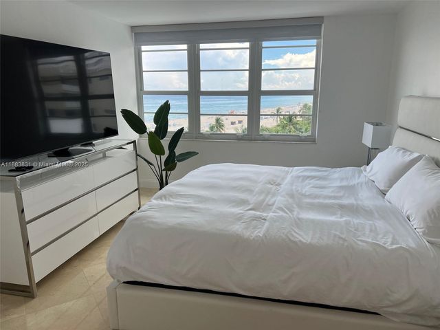 100 Lincoln Rd 848, Miami Beach, FL 33139