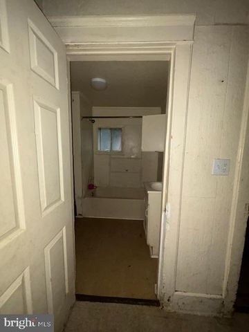824 E PLUM ST, Vineland, NJ 08360