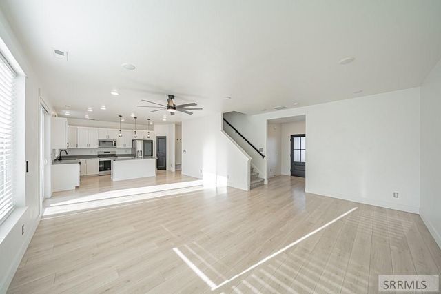 2954 Sydney, Idaho Falls, ID 83401