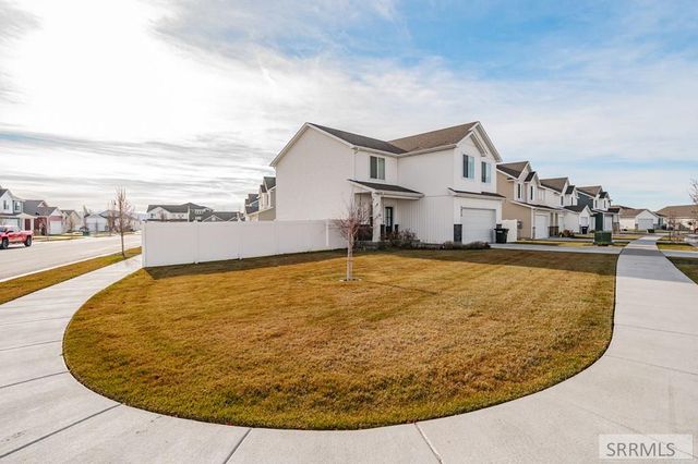2954 Sydney, Idaho Falls, ID 83401
