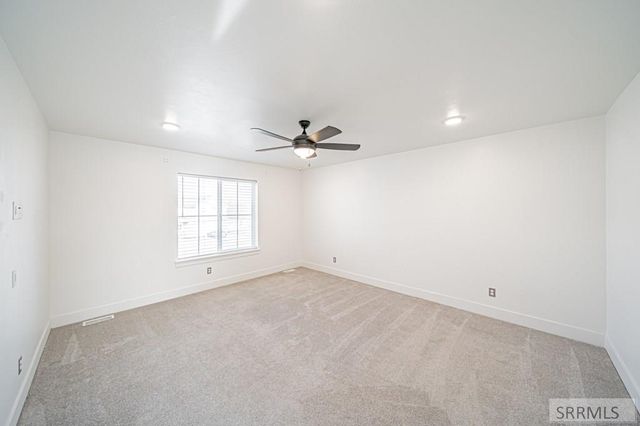 2954 Sydney, Idaho Falls, ID 83401