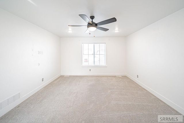 2954 Sydney, Idaho Falls, ID 83401