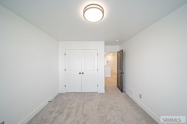 2954 Sydney, Idaho Falls, ID 83401