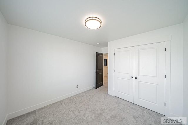 2954 Sydney, Idaho Falls, ID 83401