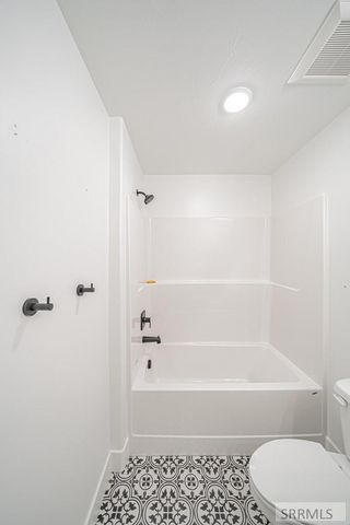 2954 Sydney, Idaho Falls, ID 83401