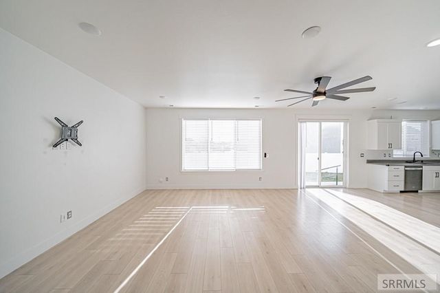 2954 Sydney, Idaho Falls, ID 83401