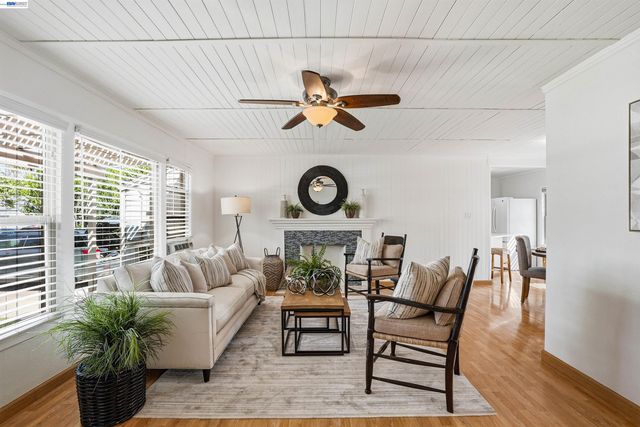 1029 Esther Dr, Pleasant Hill, CA 94523