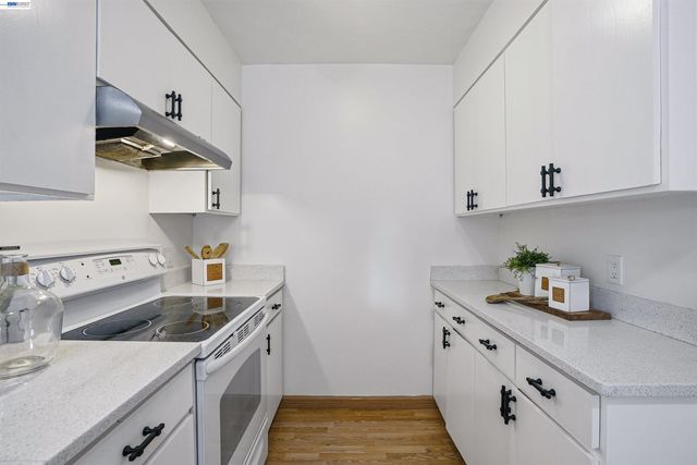 1029 Esther Dr, Pleasant Hill, CA 94523