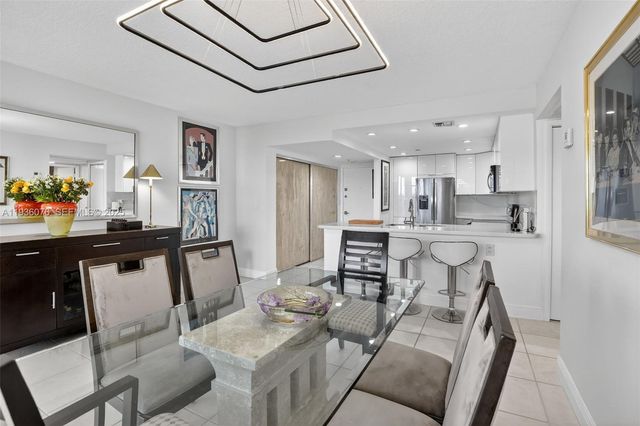 20505 E Country Club Dr 833, Aventura, FL 33180