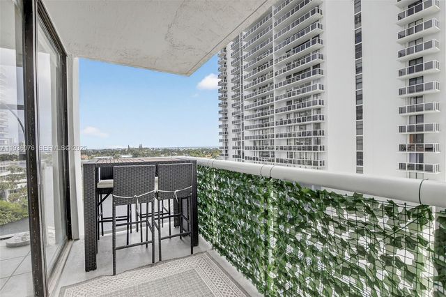 20505 E Country Club Dr 833, Aventura, FL 33180