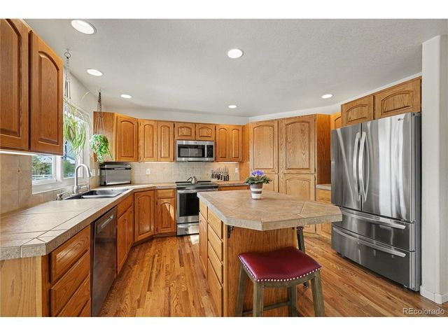 455 Wapola Ave, Loveland, CO 80537