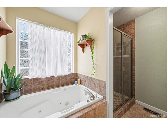 455 Wapola Ave, Loveland, CO 80537