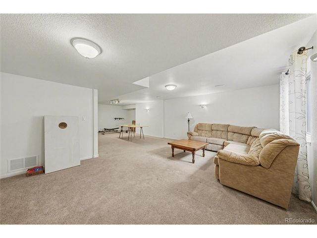 455 Wapola Ave, Loveland, CO 80537