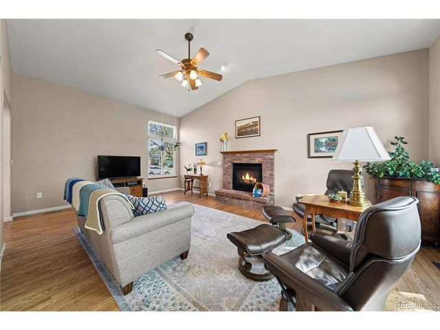 455 Wapola Ave, Loveland, CO 80537