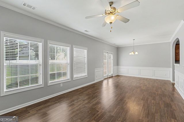 211 Meadow Run, Carrollton, GA 30116