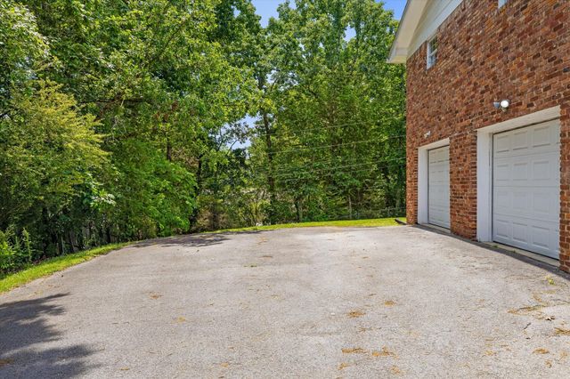 8611 Clearwood Road, Chattanooga, TN 37421