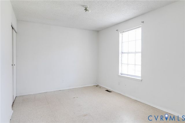 401 Adamson St, Henrico, VA 23075