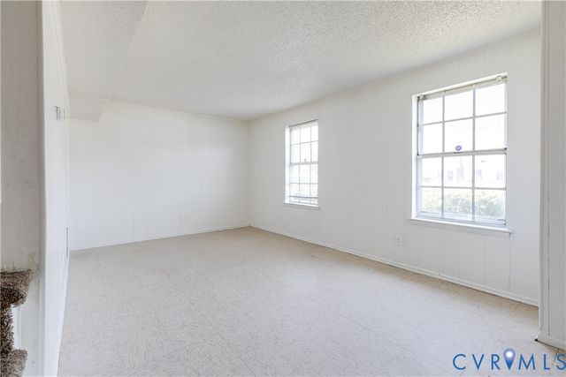 401 Adamson St, Henrico, VA 23075