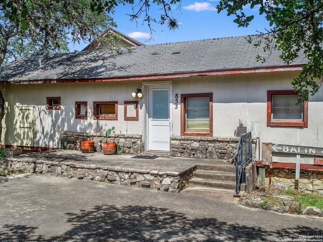853 GLENN DR, Canyon Lake, TX 78133
