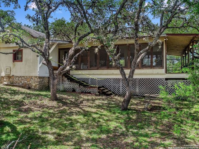 853 GLENN DR, Canyon Lake, TX 78133