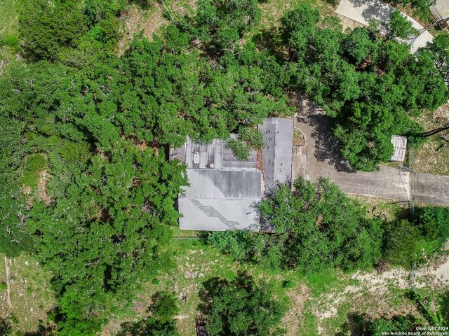 853 GLENN DR, Canyon Lake, TX 78133