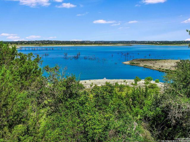 853 GLENN DR, Canyon Lake, TX 78133